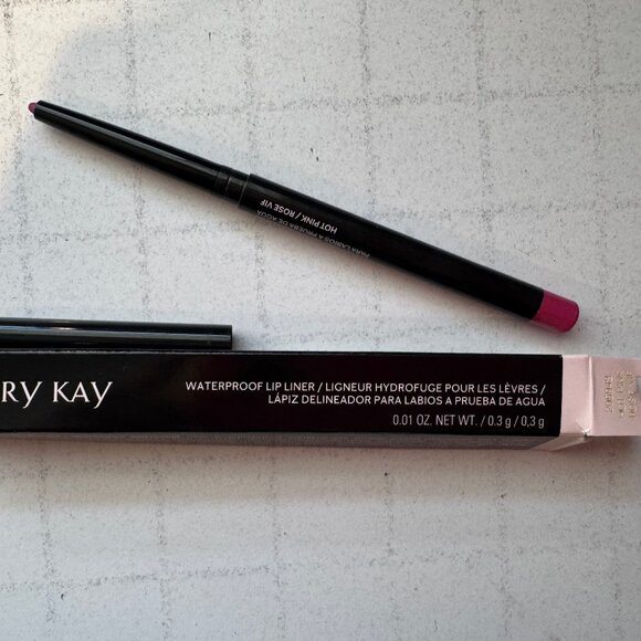 Mary Kay Waterproof Lip Liner Hot Pink (Matte) - Picture 1 of 3